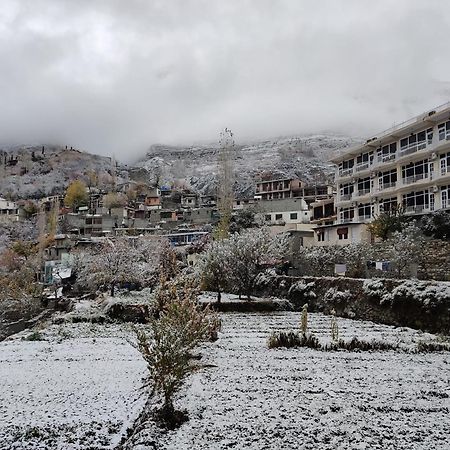 Hilltop Hotel, Hunza Karimabad  Exterior foto