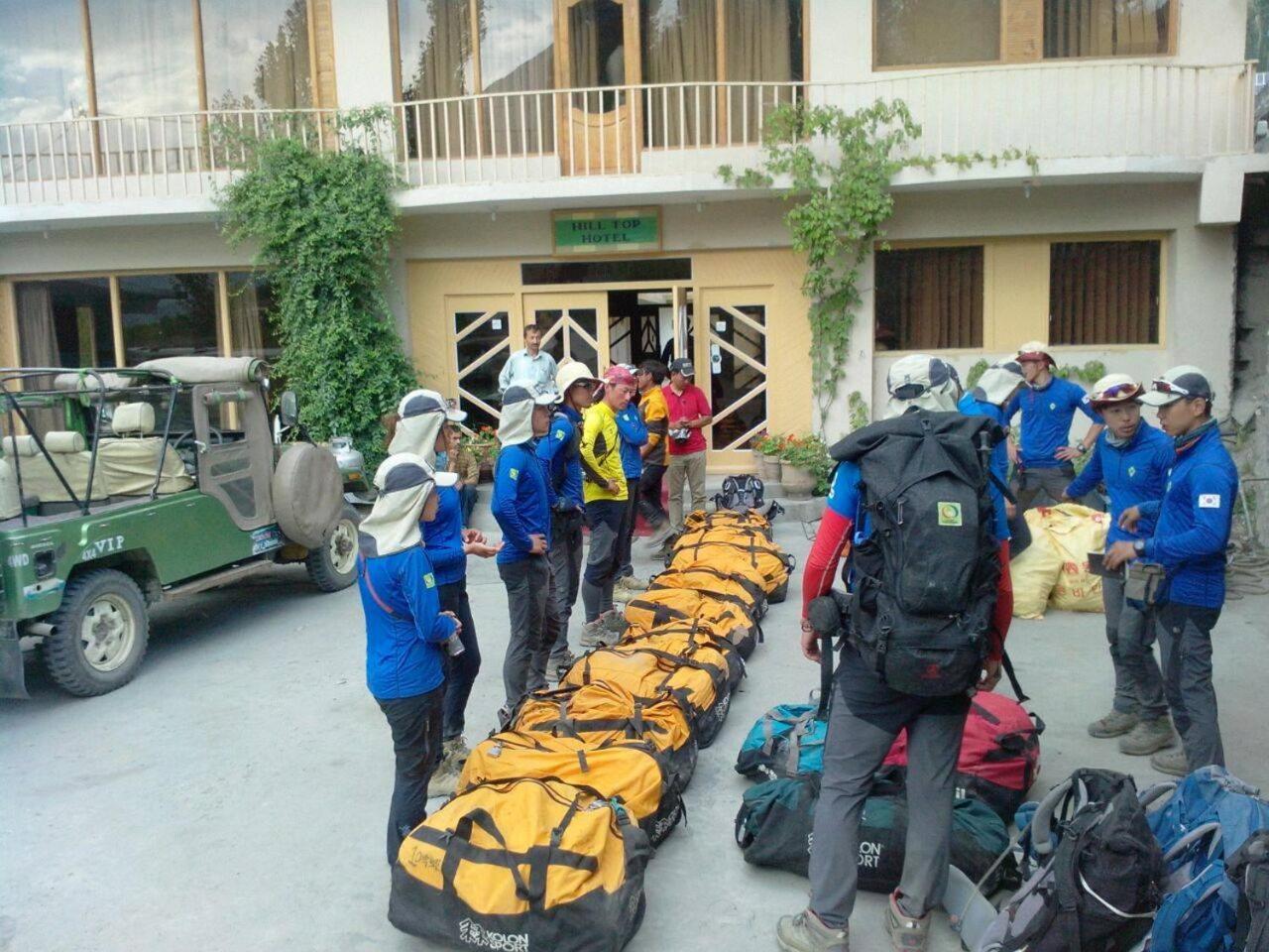 Hilltop Hotel, Hunza Karimabad  Exterior foto