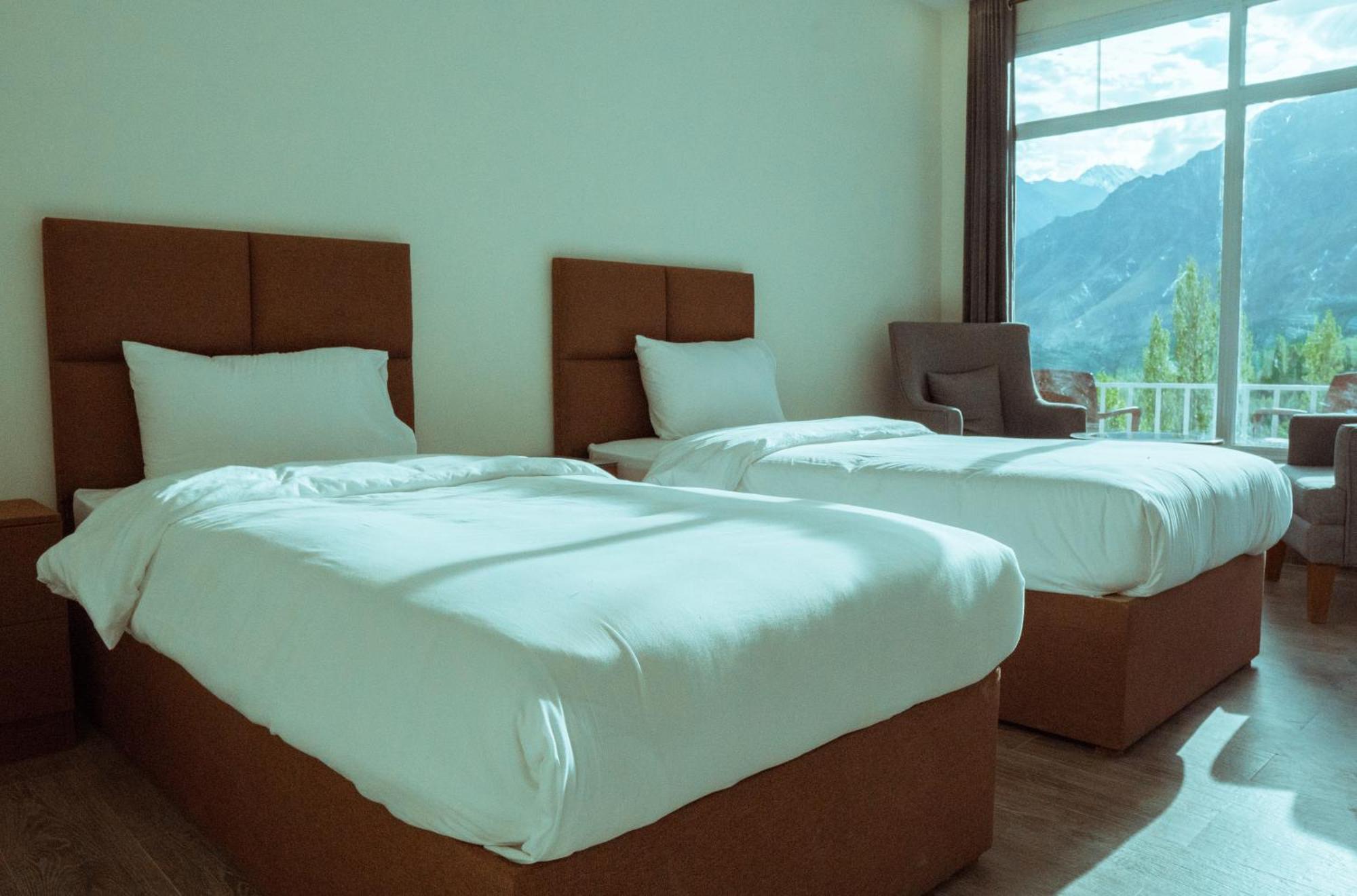 Hilltop Hotel, Hunza Karimabad  Exterior foto